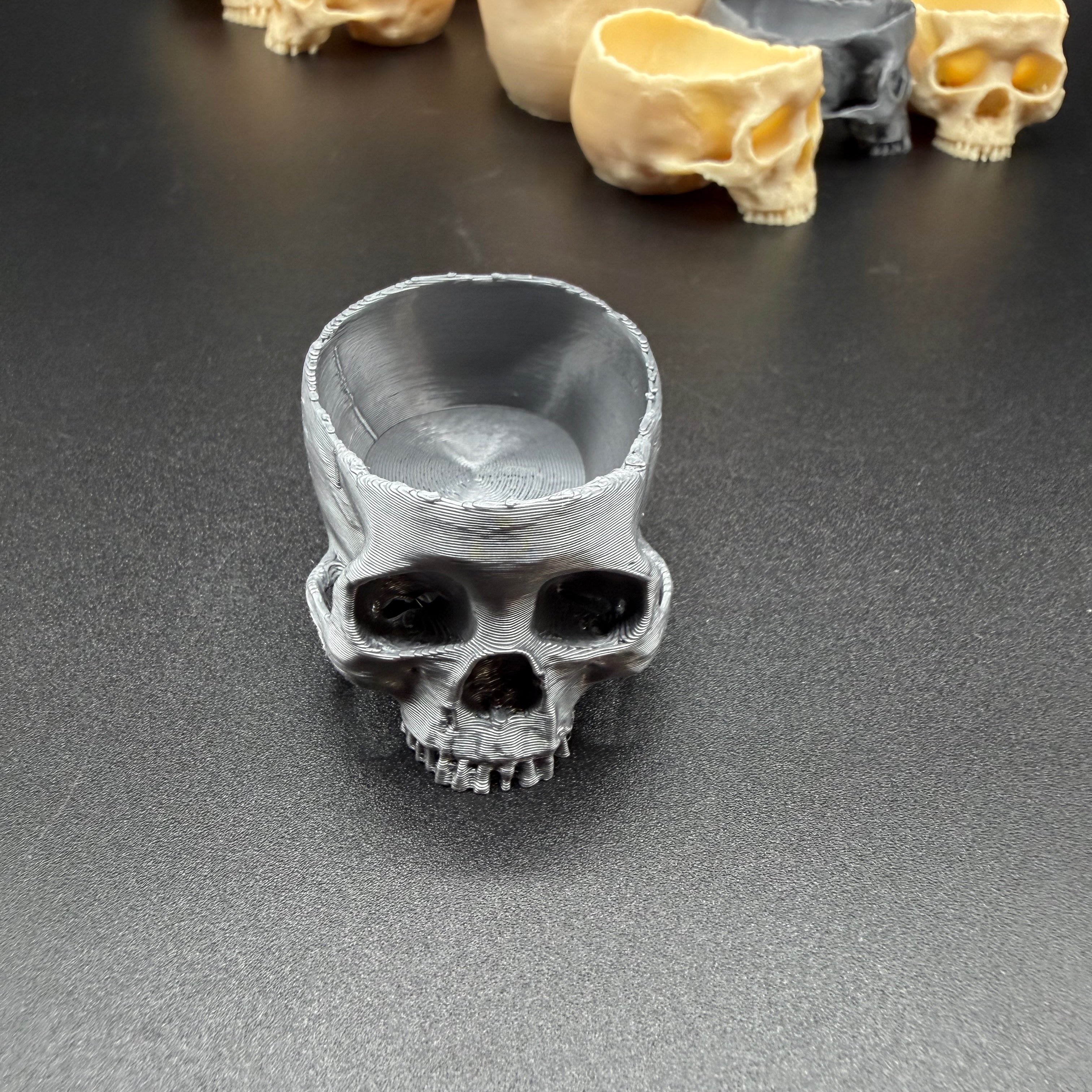 Skull Water Dish for Tarantulas & Reptiles – Durable PETG, 2 Sizes